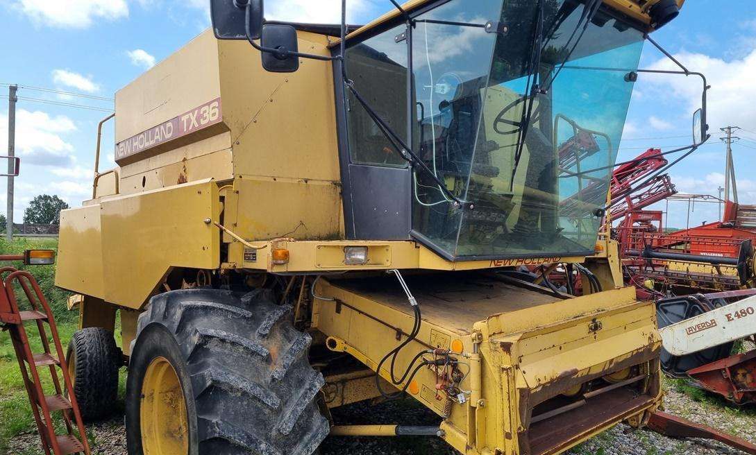 New Holland TX36
