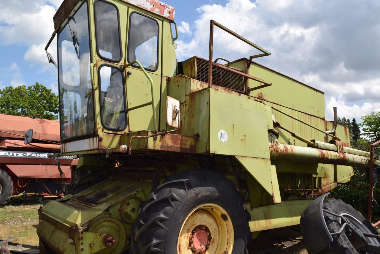 CLAAS Dominator 80
