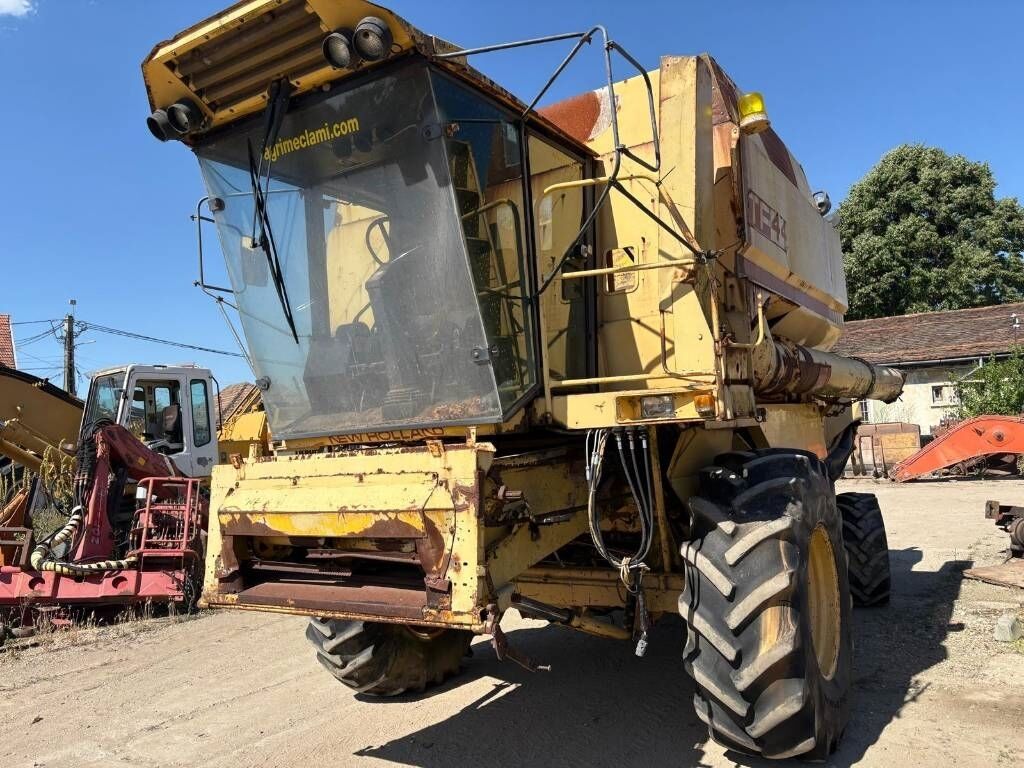 Moissonneuses-batteuses New Holland