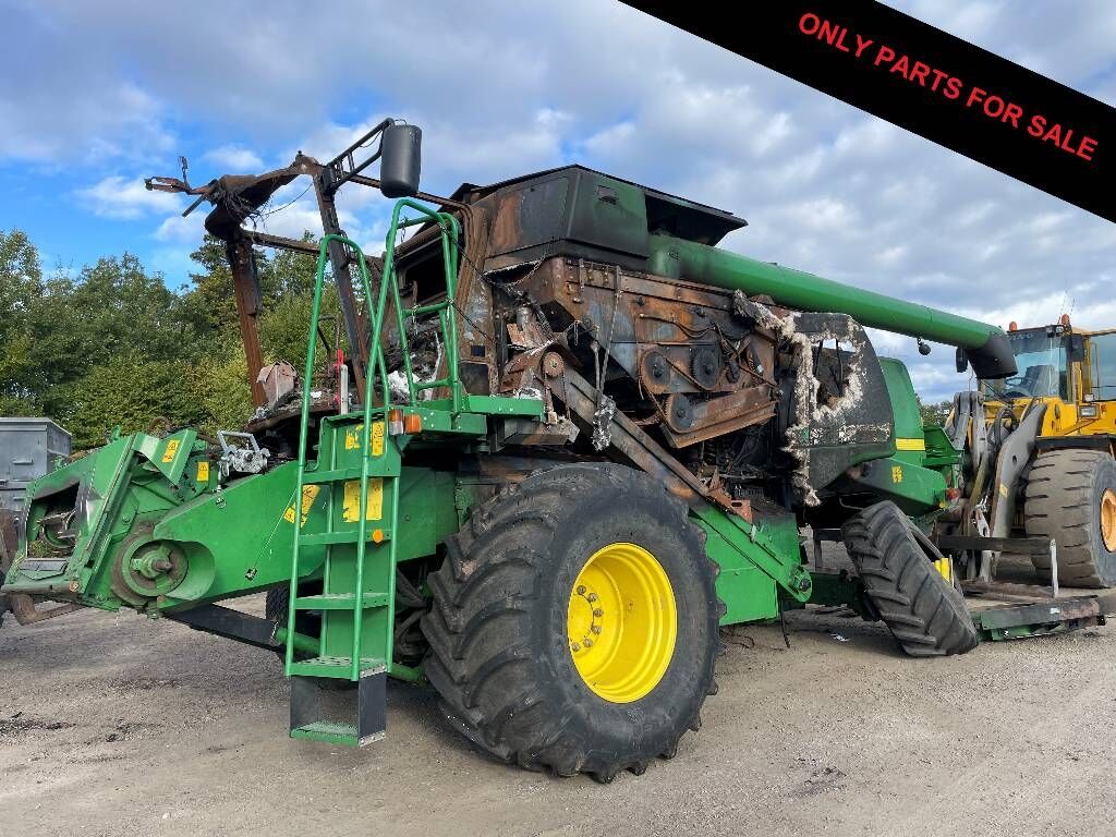 John Deere T 550 Dismantled. Only spare parts