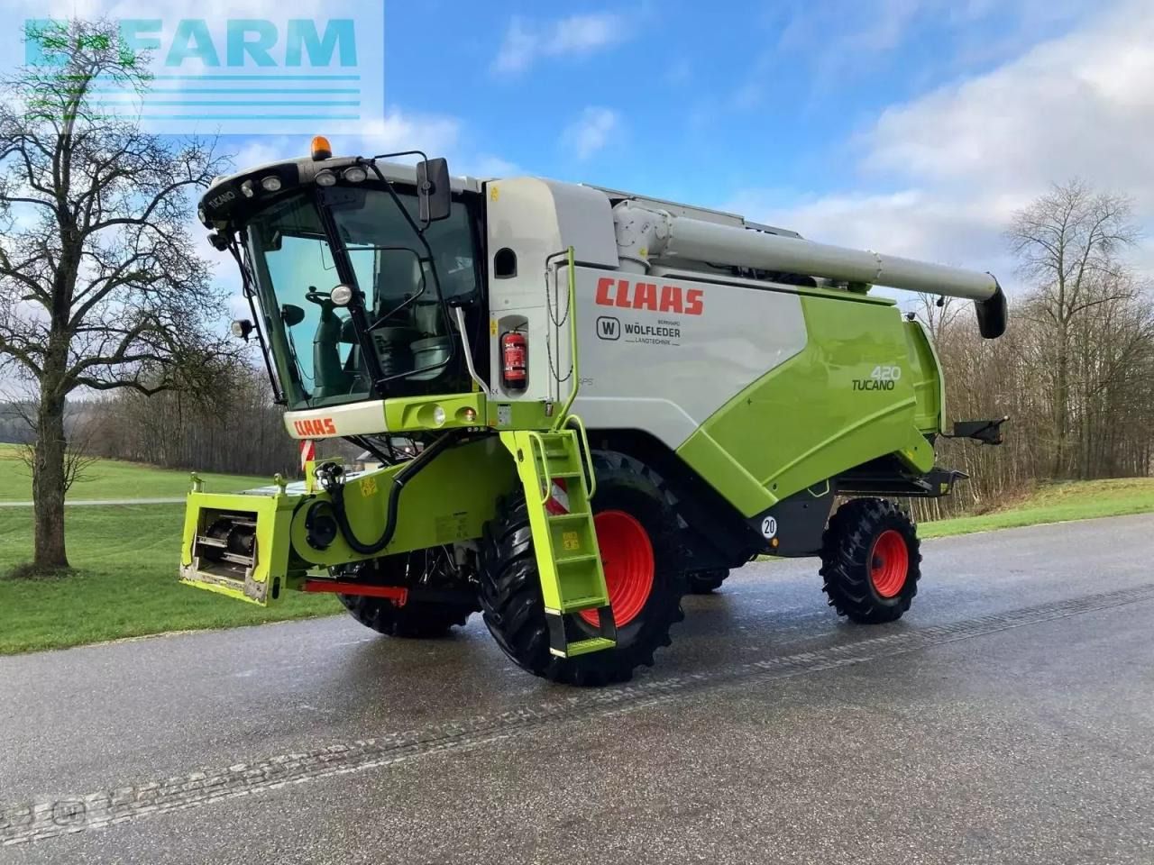 CLAAS tucano 420