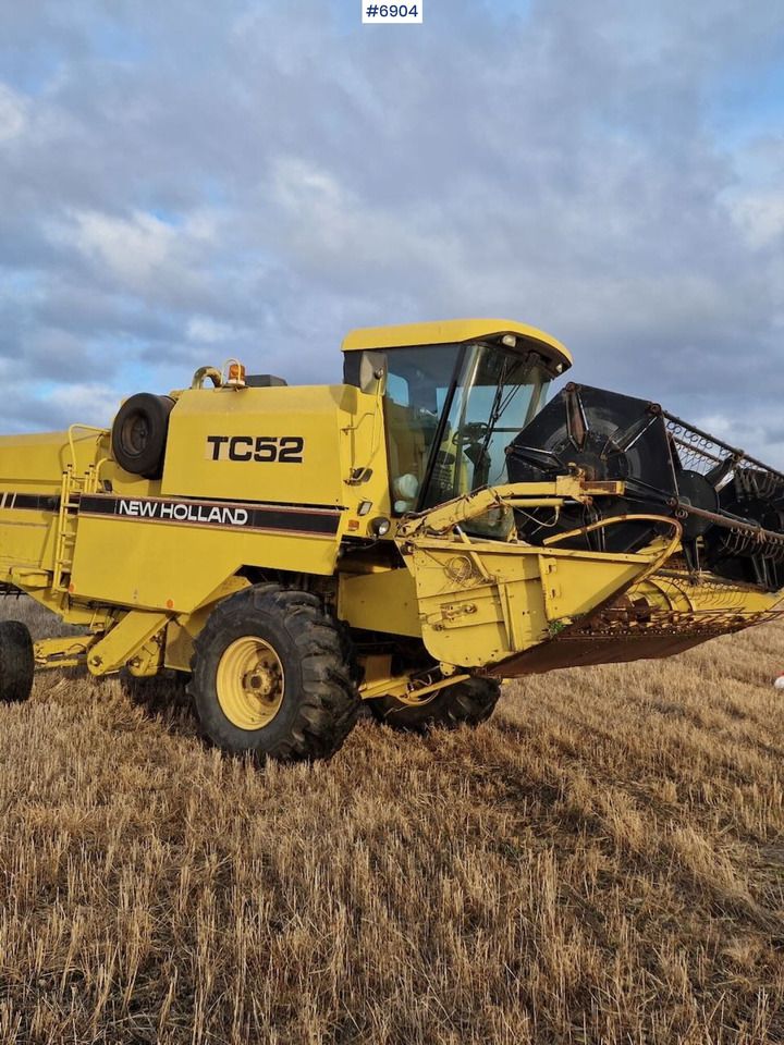 New Holland TC52 combine harvester