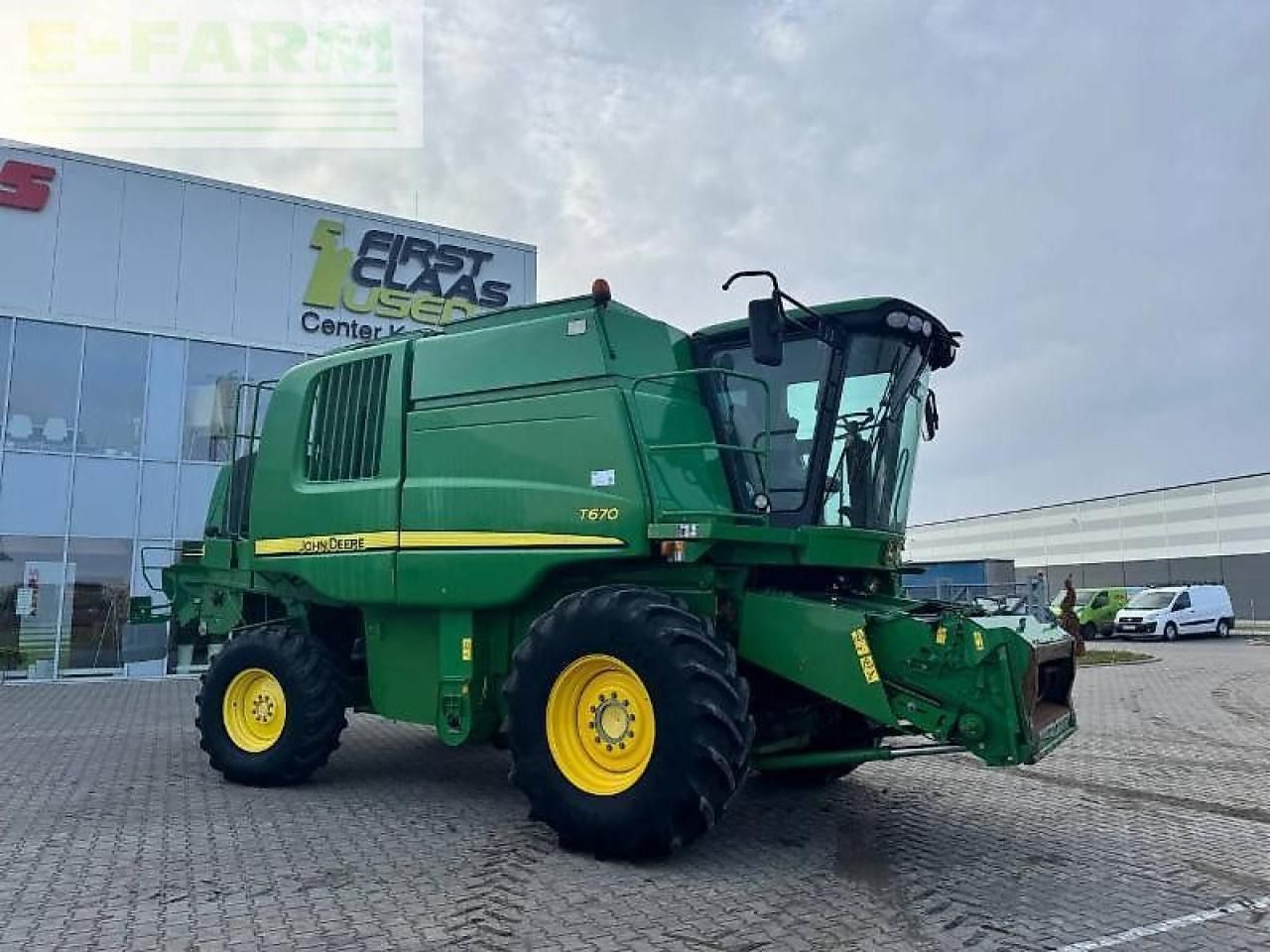 John Deere t 670