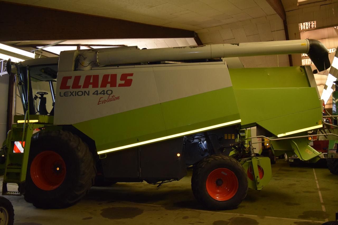 CLAAS Lexion 440 Evolution