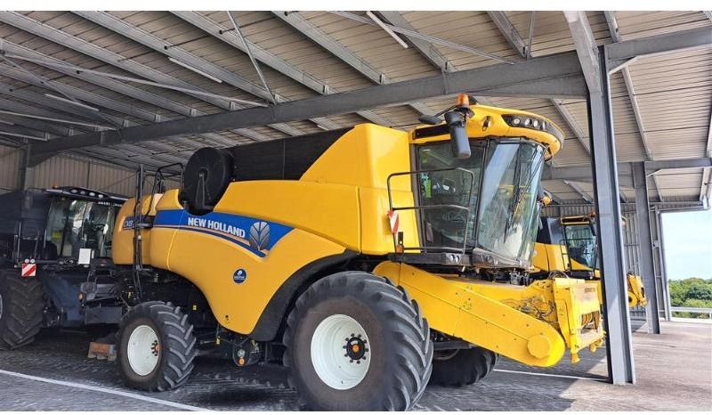 NEW HOLLAND CX8-70
