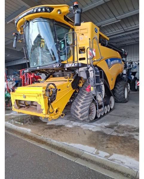 NEW HOLLAND CR9-90ST
