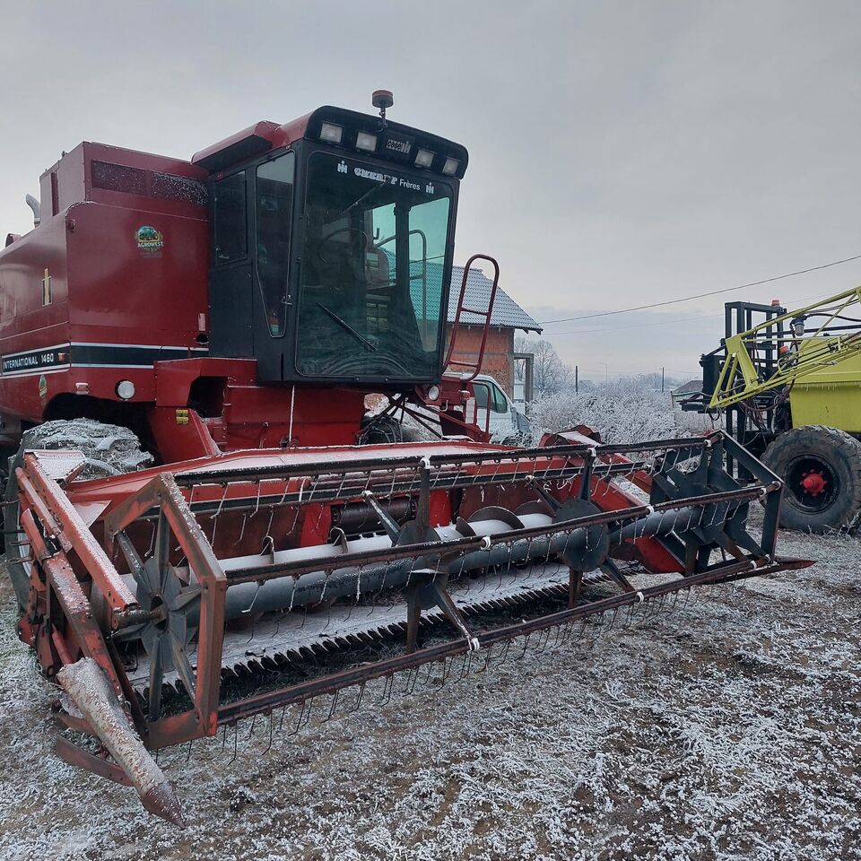 Agricultural combine Case IH -1460 Axial -Flow