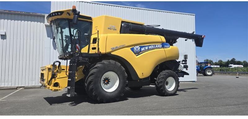 NEW HOLLAND CR8-80