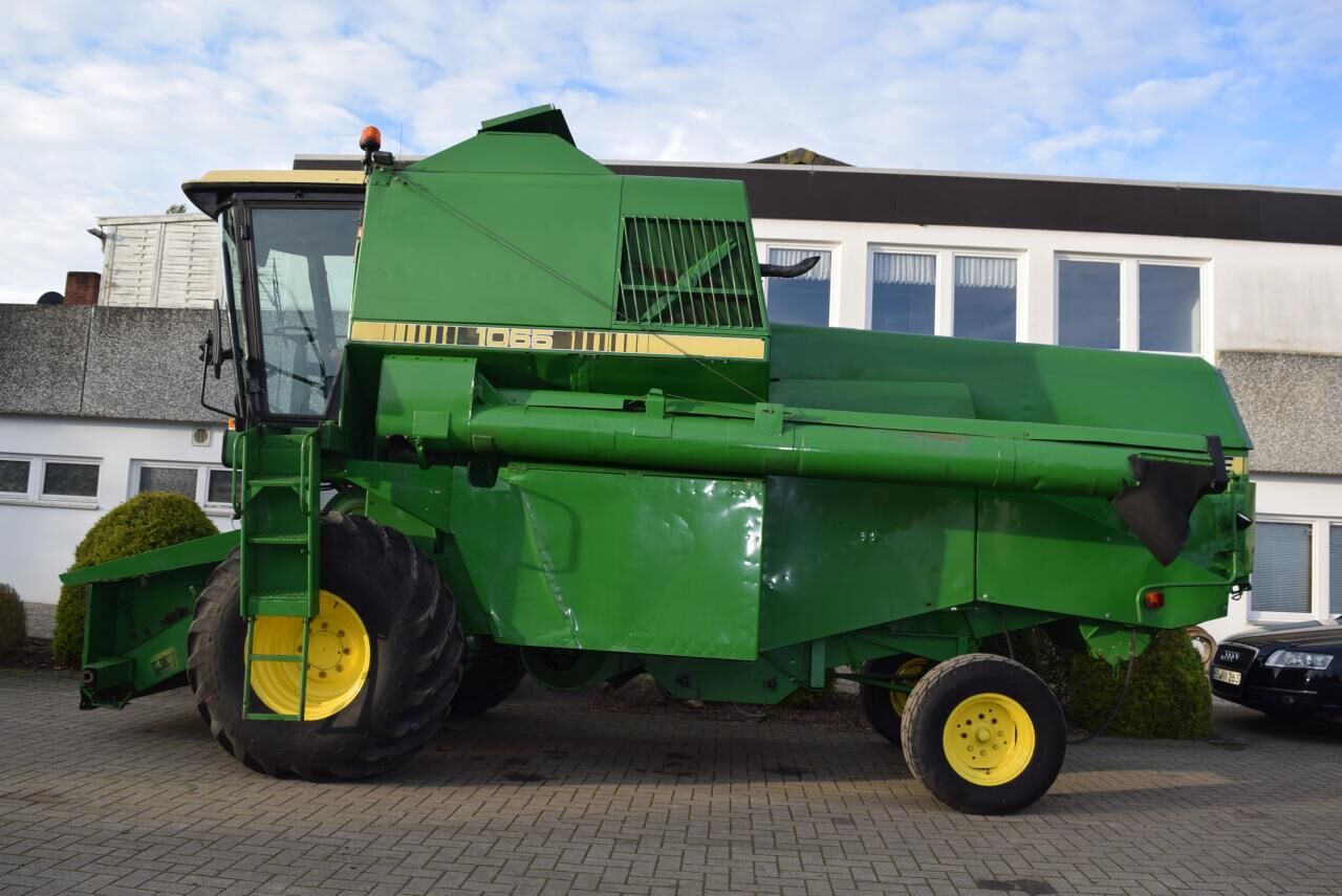 John Deere 1065