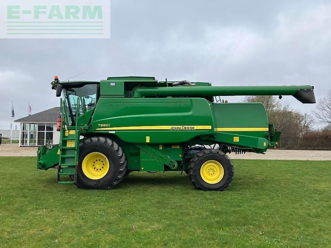 John Deere t660i