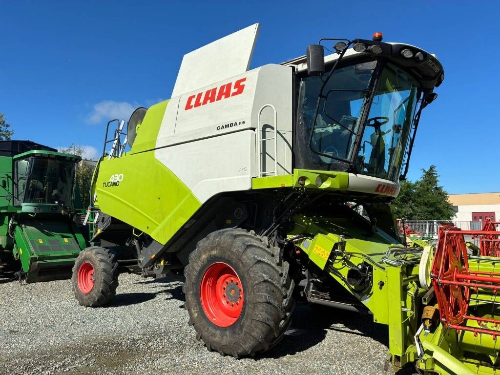 Claas TUCANO 430 MONTANA 4