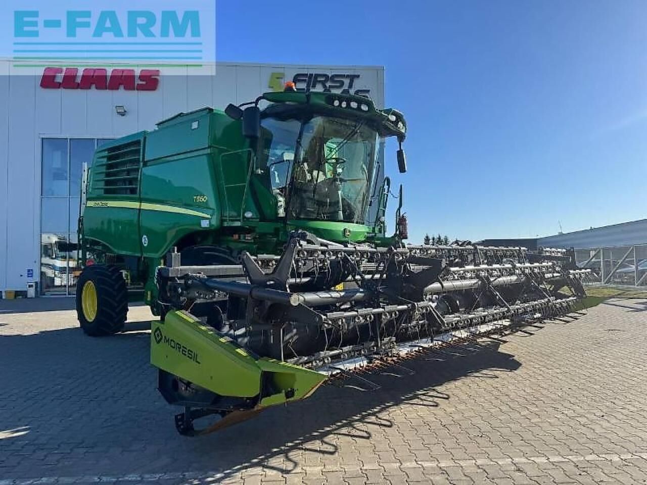 John Deere t 560