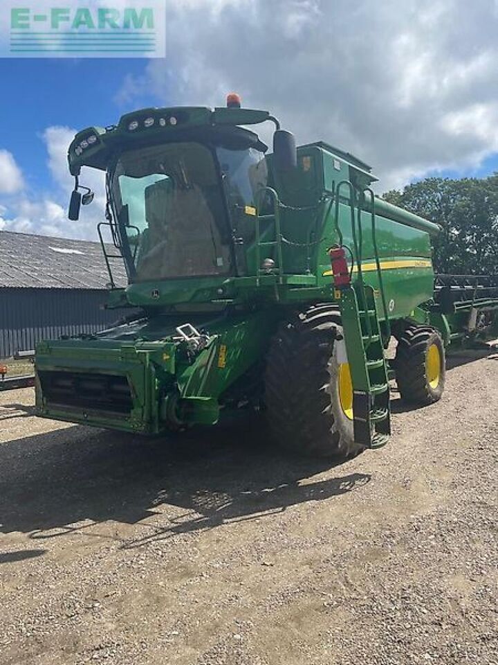 John Deere t670i, 4 wd