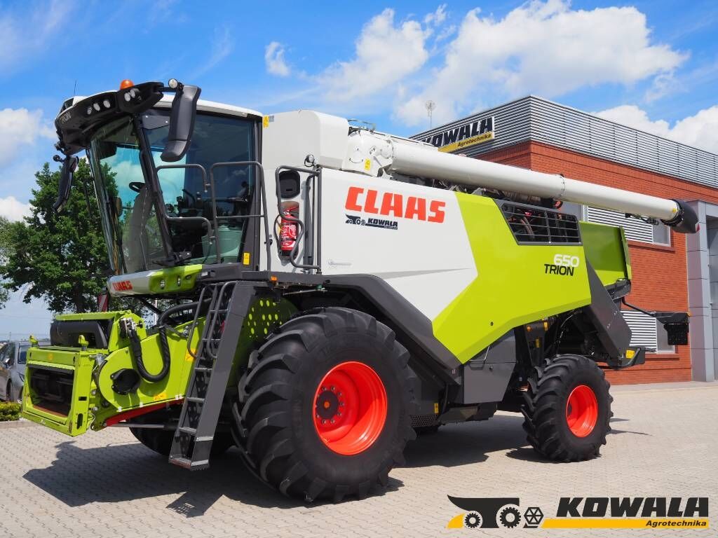 Claas Trion 650 + V680