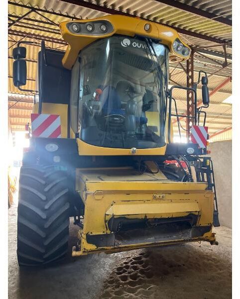 NEW HOLLAND CX5090