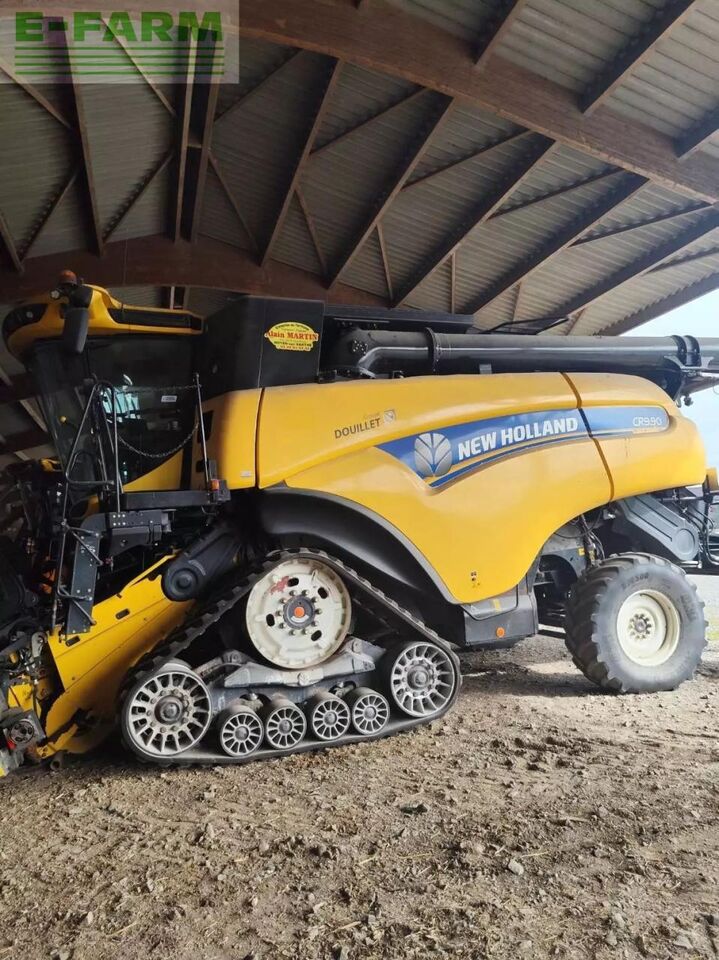 New Holland cr9.90smarttrax