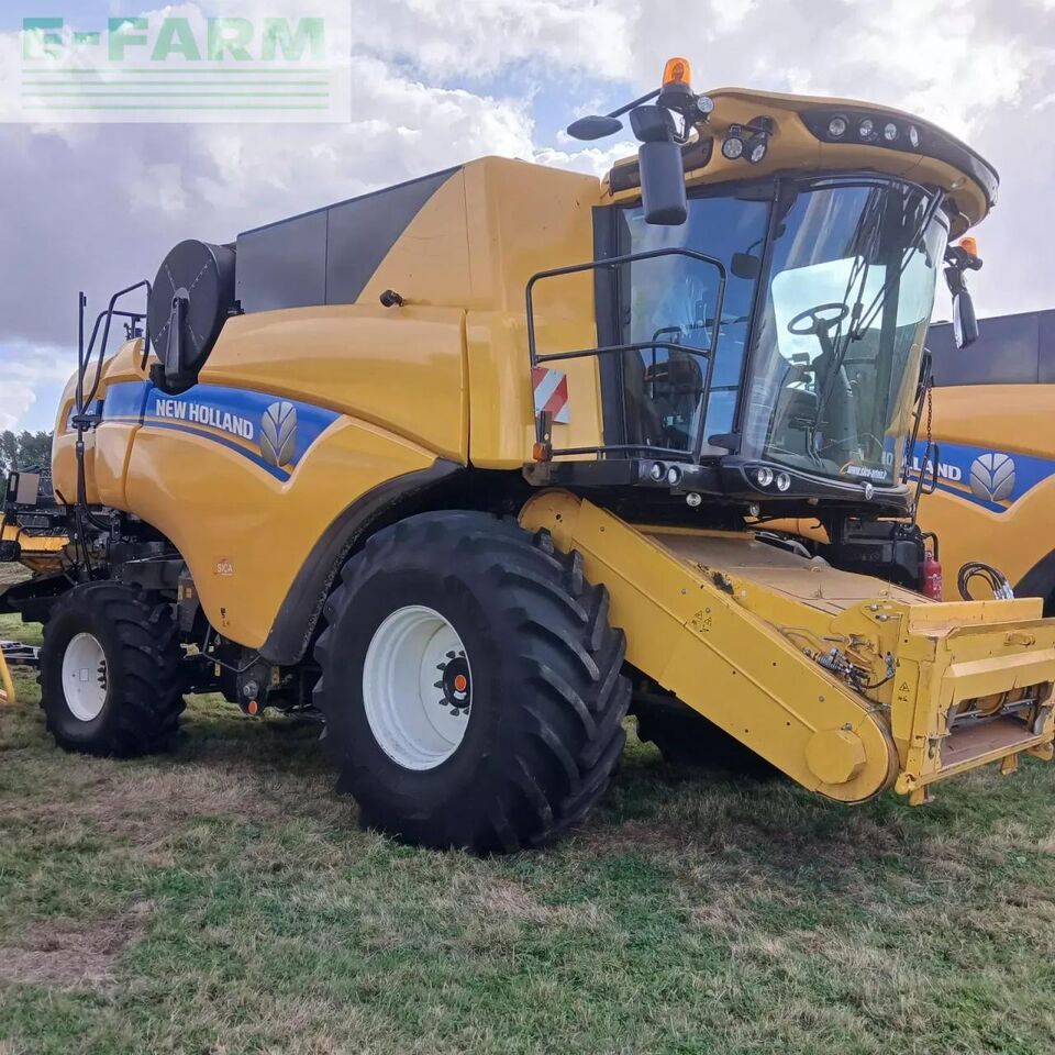 New Holland cx8.70
