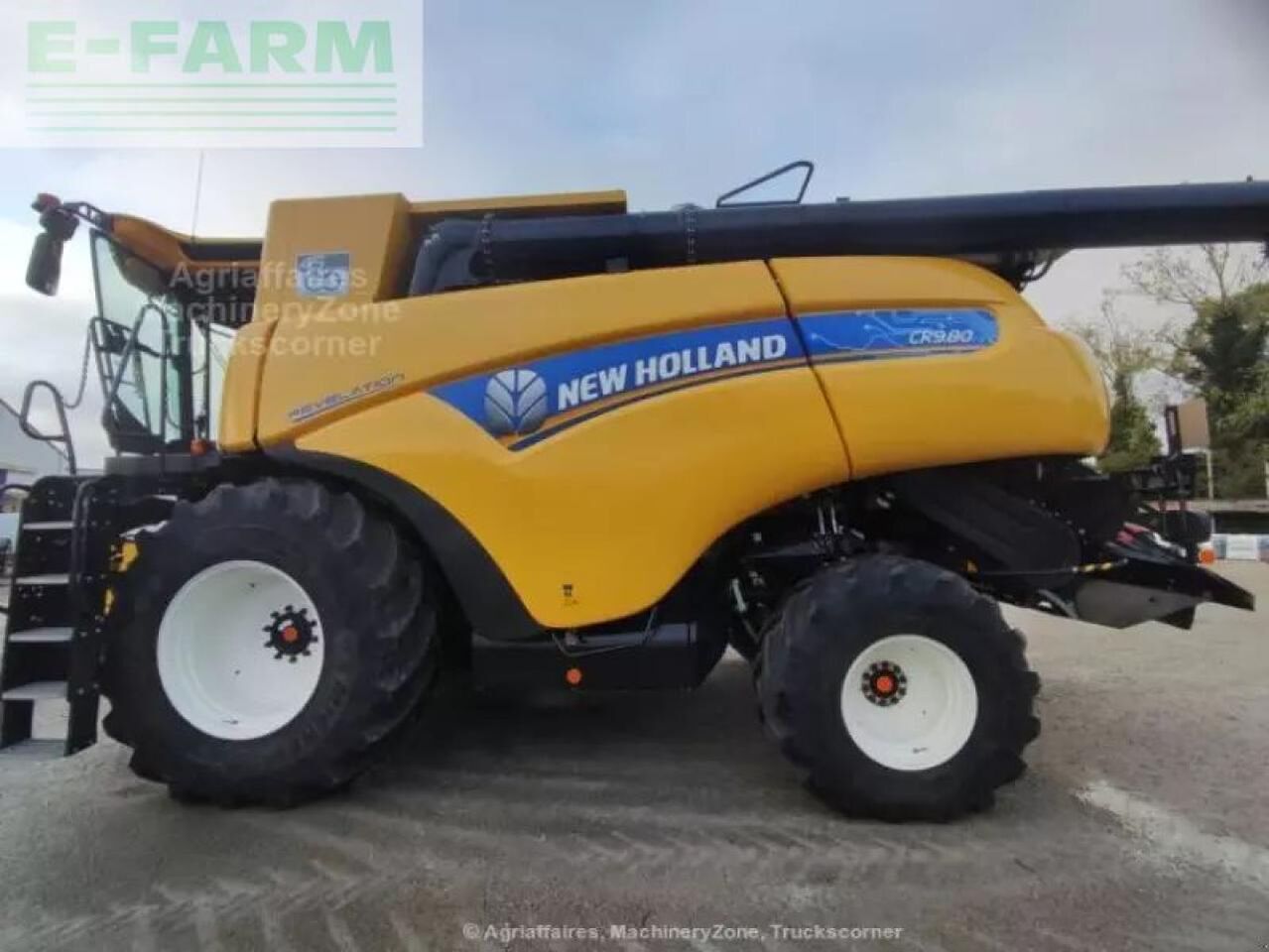 New Holland cr 9.80