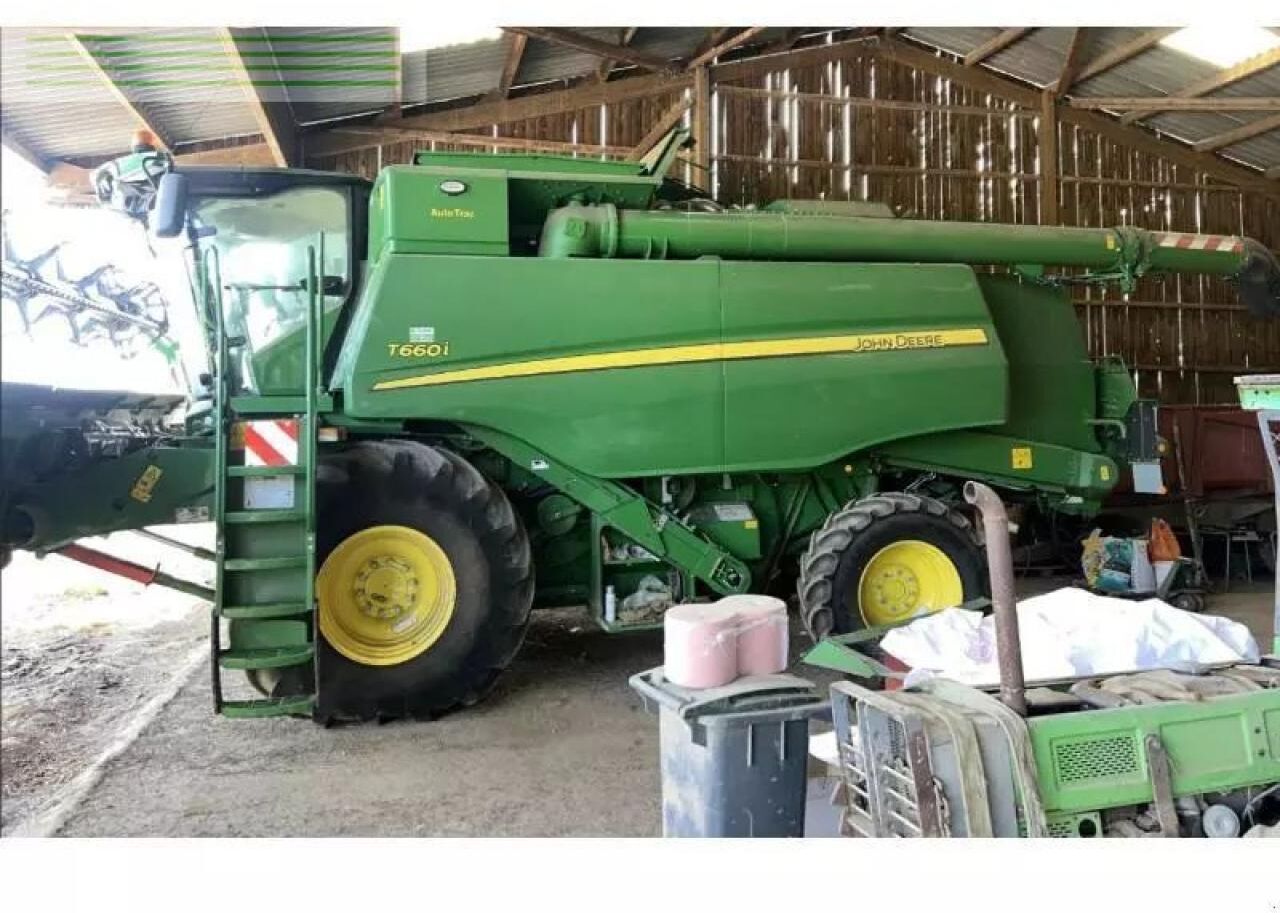 John Deere t660