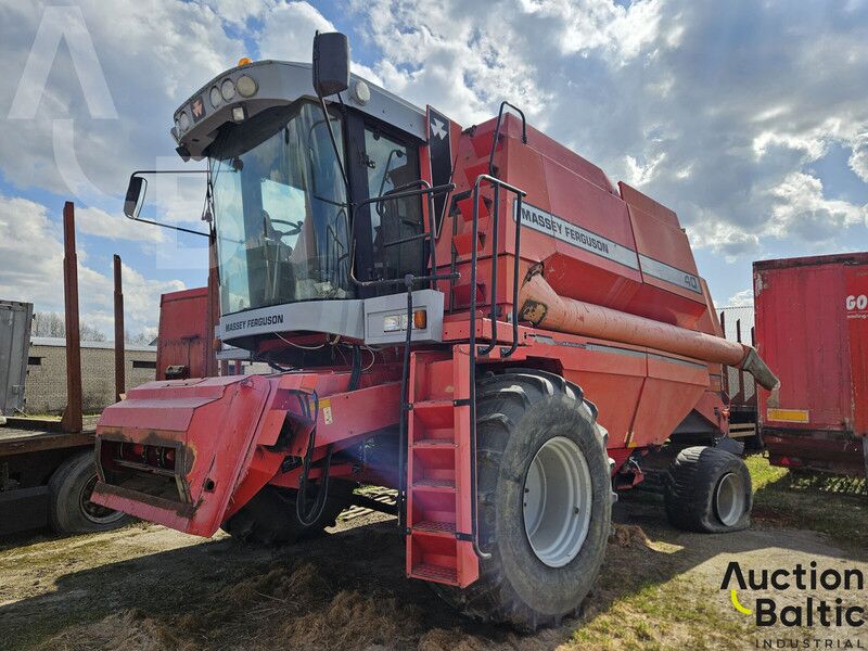 Massey Ferguson 40 grain harvester