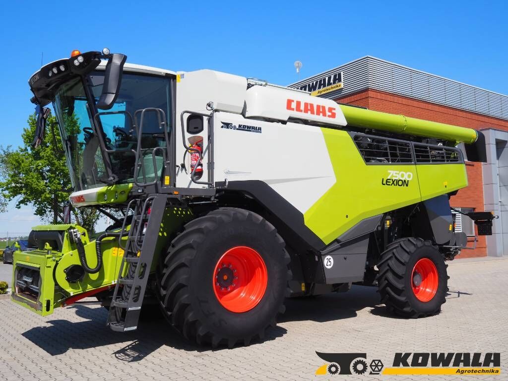 Claas Lexion 7500 + V930