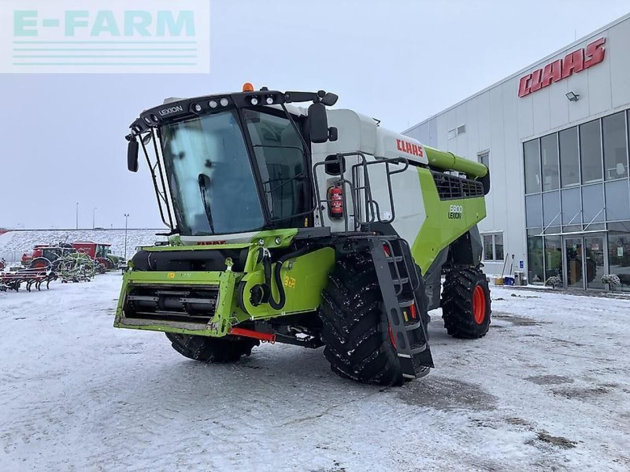 CLAAS lexion 6800 + v770