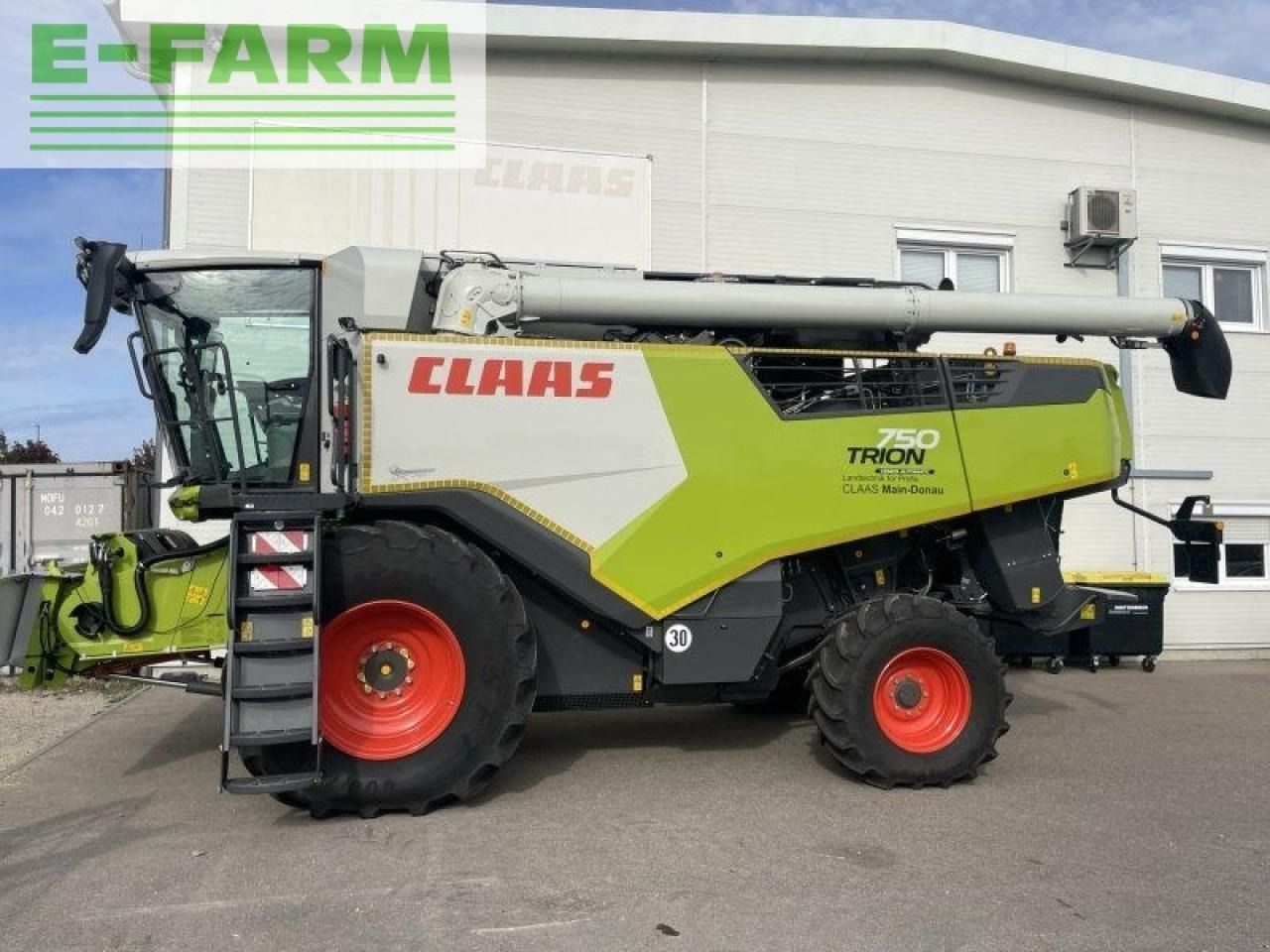 CLAAS Trion 750